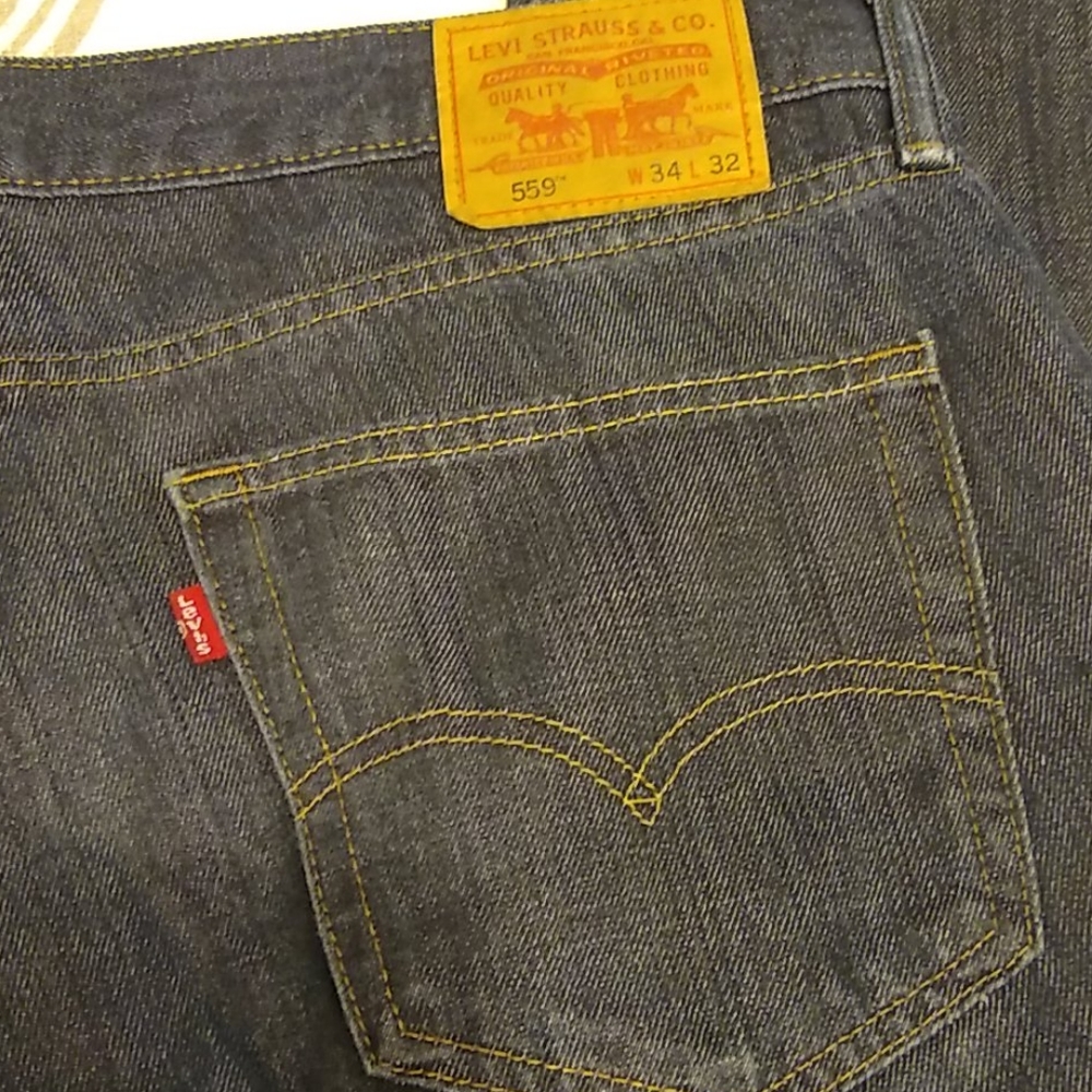 Levi jeans